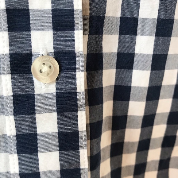 Vineyard Vines white and blue checkered top - Picture 9 of 11